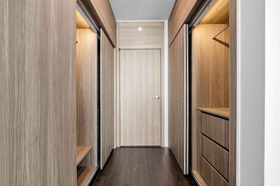 1215 8611 Hazelbridge Way Richmond, BC - 14