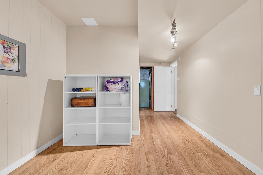 1202 Bracknell Crescent North Vancouver, BC - 27