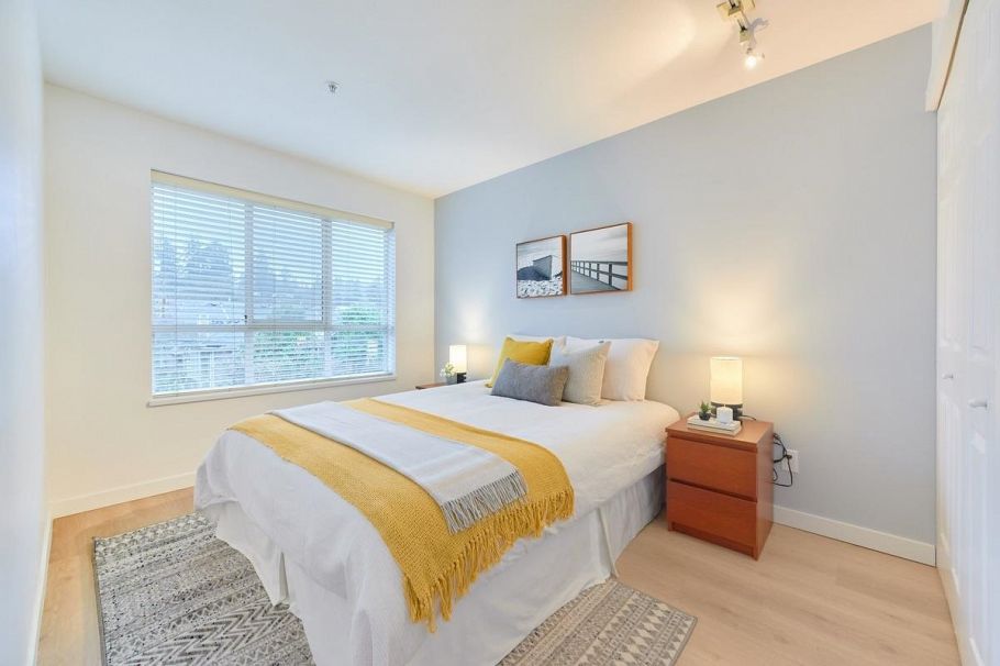 313 855 W 16th Street North Vancouver, BC - 16