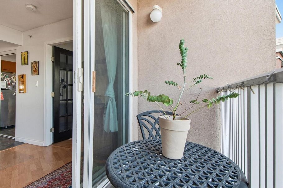 404 1688 E 8th Avenue Vancouver, BC - 24