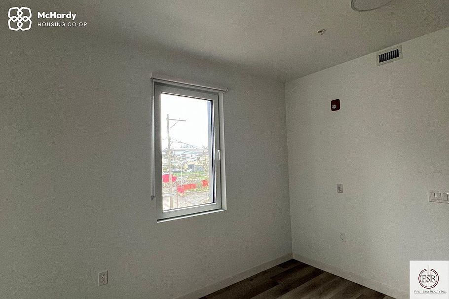 5085 MCHARDY STREET, Vancouver BC V5R 0L7 Vancouver, BC - 10