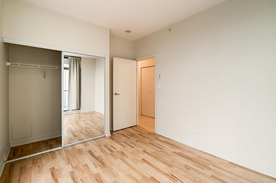 706 1050 Smithe Street Vancouver, BC - 8