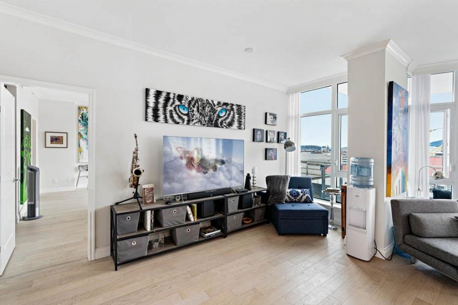 xxxx 175 VICTORY SHIP WAY, North Vancouver BC V7L 0G1 North Vancouver, BC - 3