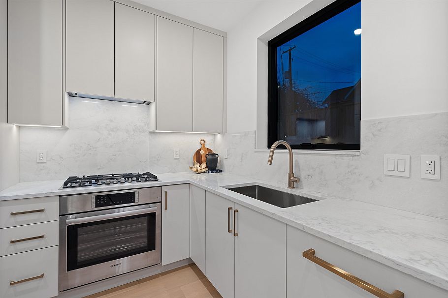 3670 Fleming Street Vancouver, BC - 16