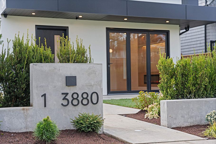 1 3880 W 23rd Avenue Vancouver, BC - 2