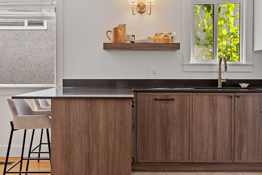 2624 E 1st Avenue Vancouver, BC - 25