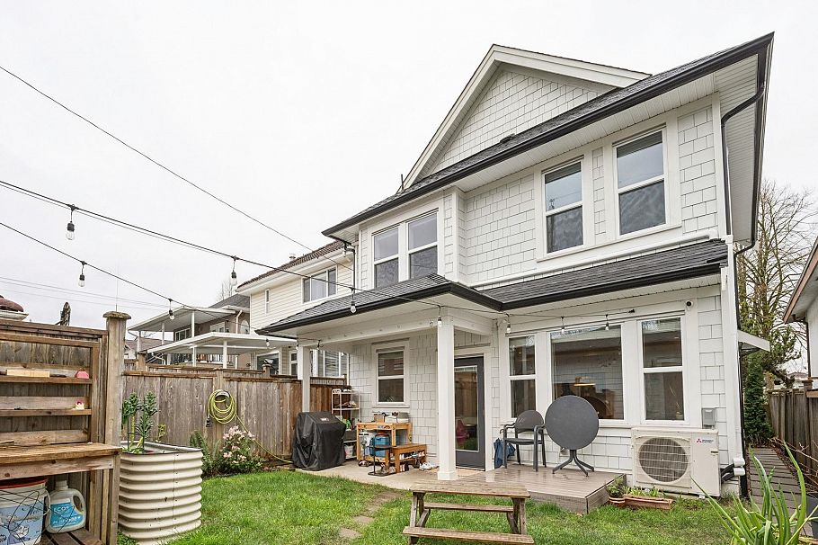 4382 Perry Street Vancouver, BC - 31