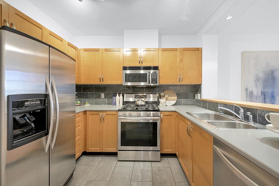 110 2263 Redbud Lane Vancouver, BC - 11