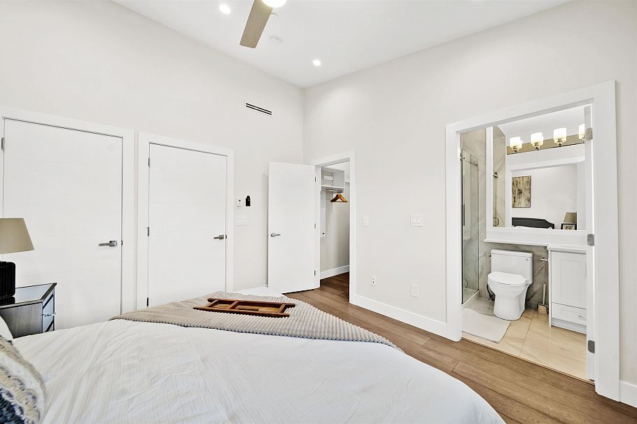 945 E 20th Avenue Vancouver, BC - 15