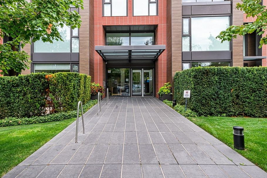 602 1561 W 57th Avenue Vancouver, BC - 3