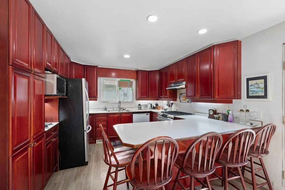 6530 Dunbar Street Vancouver, BC - 7