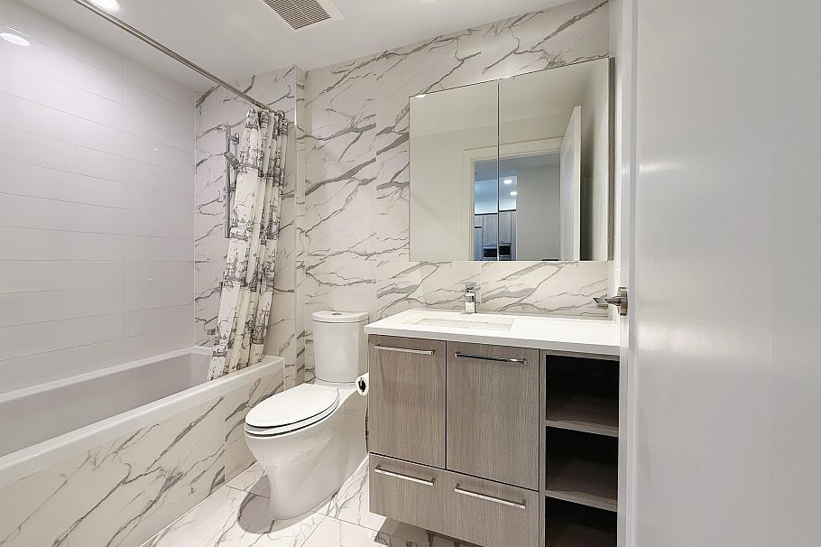 609 3200 Corvette Way Richmond, BC - 13