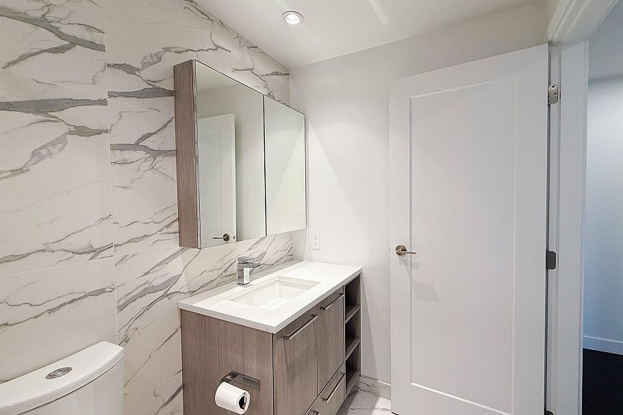 609 3200 Corvette Way Richmond, BC - 14