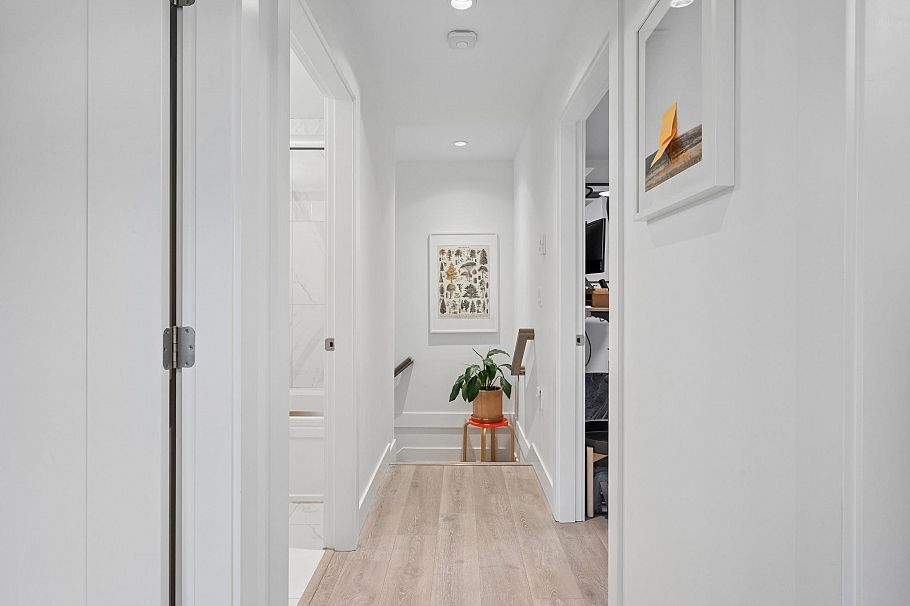 4382 Perry Street Vancouver, BC - 18