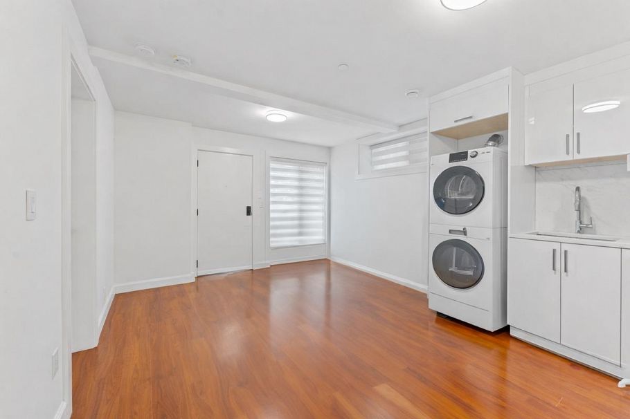 2719 E 46th Avenue Vancouver, BC - 26