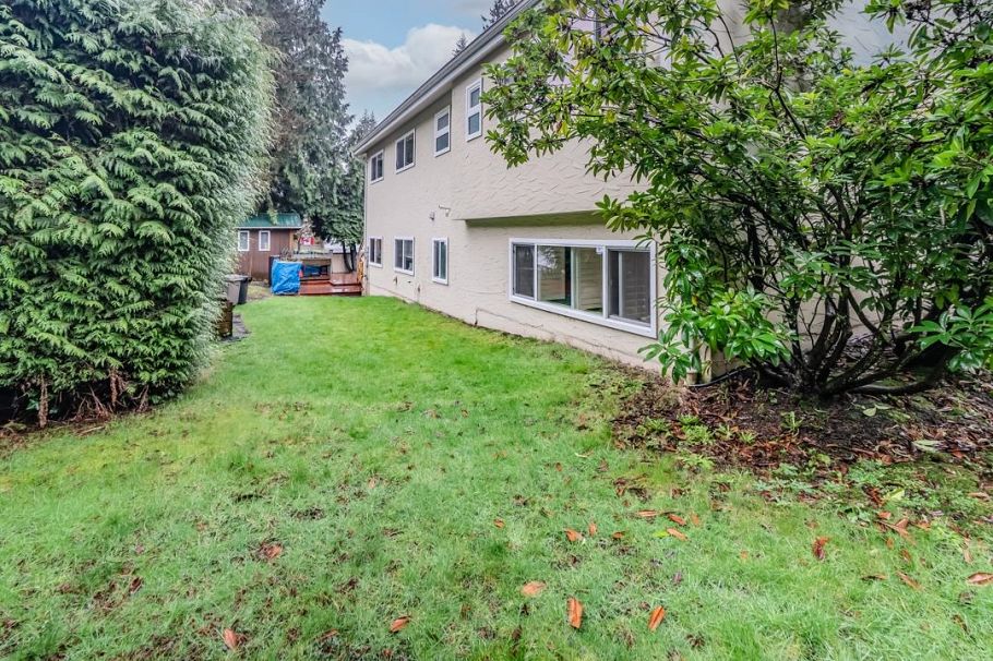 1630 Layton Drive North Vancouver, BC - 33