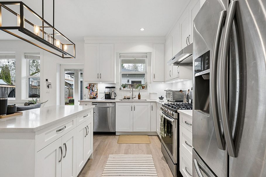 4382 Perry Street Vancouver, BC - 17