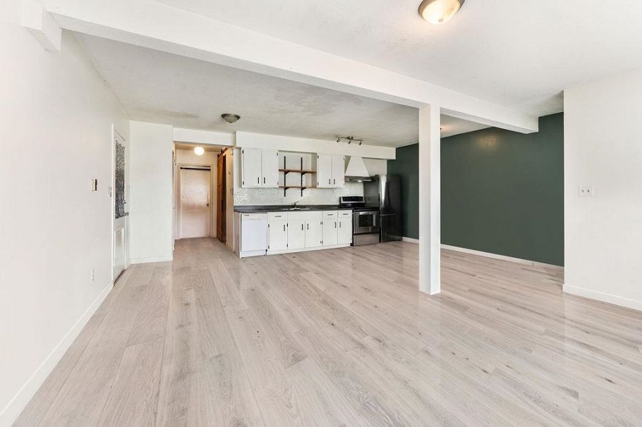 2709 Wall Street Vancouver, BC - 23