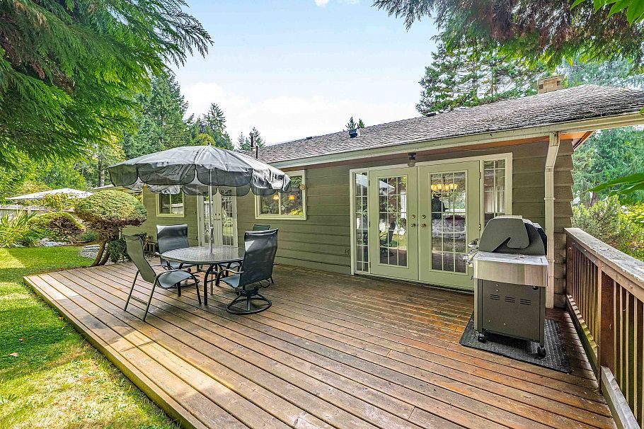 1202 Bracknell Crescent North Vancouver, BC - 33