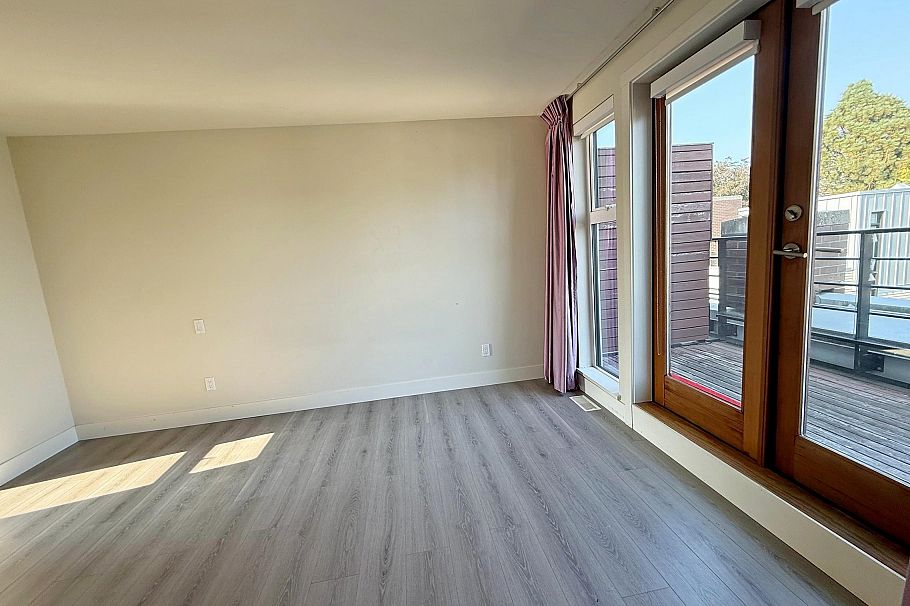 6180 Oak Street Vancouver, BC - 12