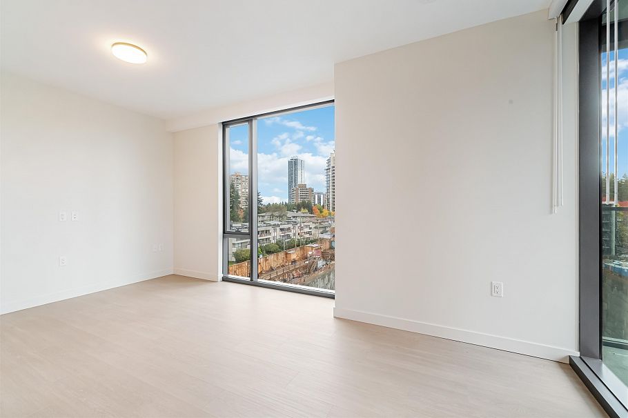 404 5987 Wilson Avenue Burnaby, BC - 5