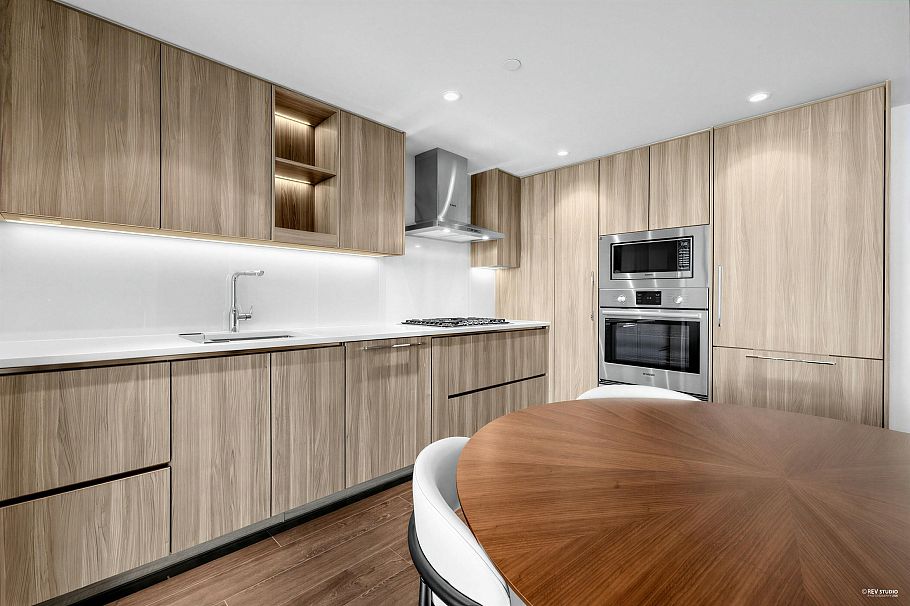 1215 8611 Hazelbridge Way Richmond, BC - 6