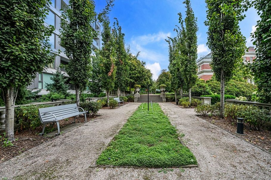 602 1561 W 57th Avenue Vancouver, BC - 38