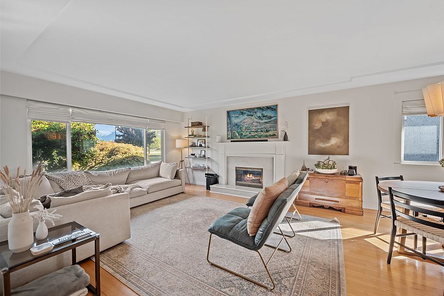 2624 E 1st Avenue Vancouver, BC - 19