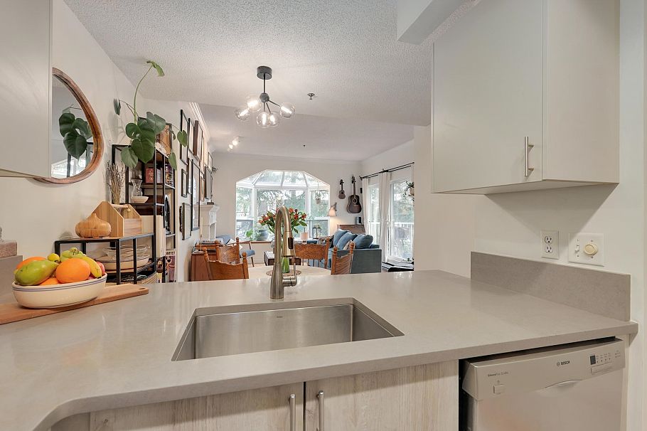 305 2256 W 7th Avenue Vancouver, BC - 9