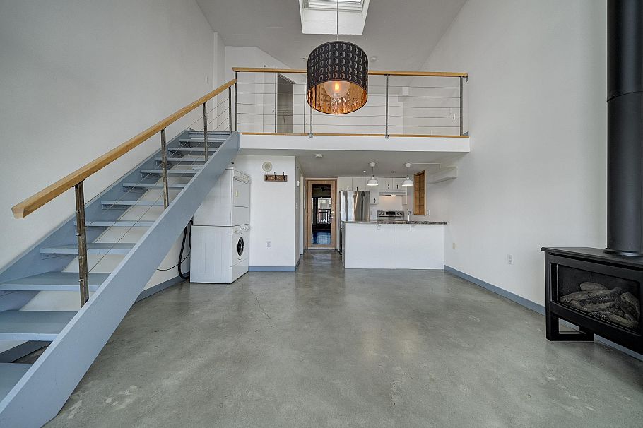 806 22 E Cordova Street Vancouver, BC - 12