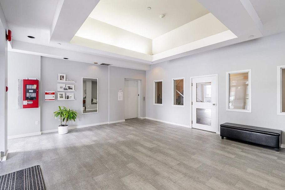 101 120 E 2nd Street North Vancouver, BC - 35