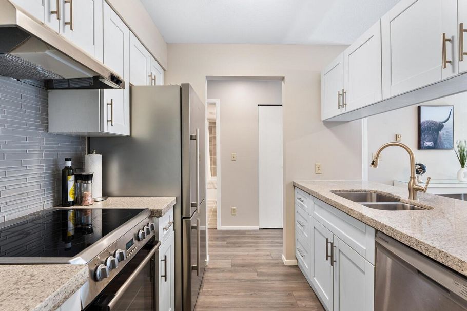 102 2195 W 5th Avenue Vancouver, BC - 21