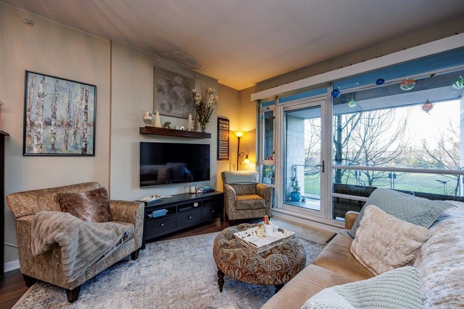 208 1616 Columbia Street Vancouver, BC - 6