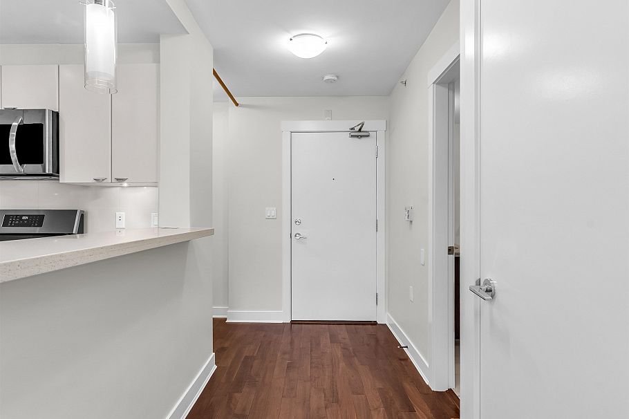 506 160 W 3rd Street North Vancouver, BC - 15