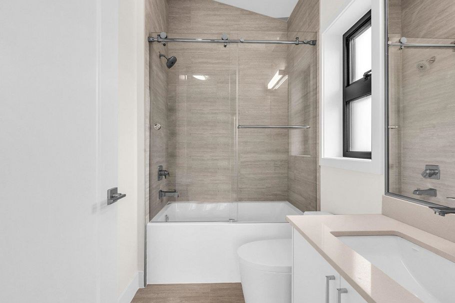 2 4257 Knight Street Vancouver, BC - 20