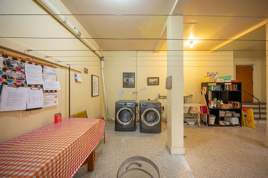 303 1565 Burnaby Street Vancouver, BC - 23