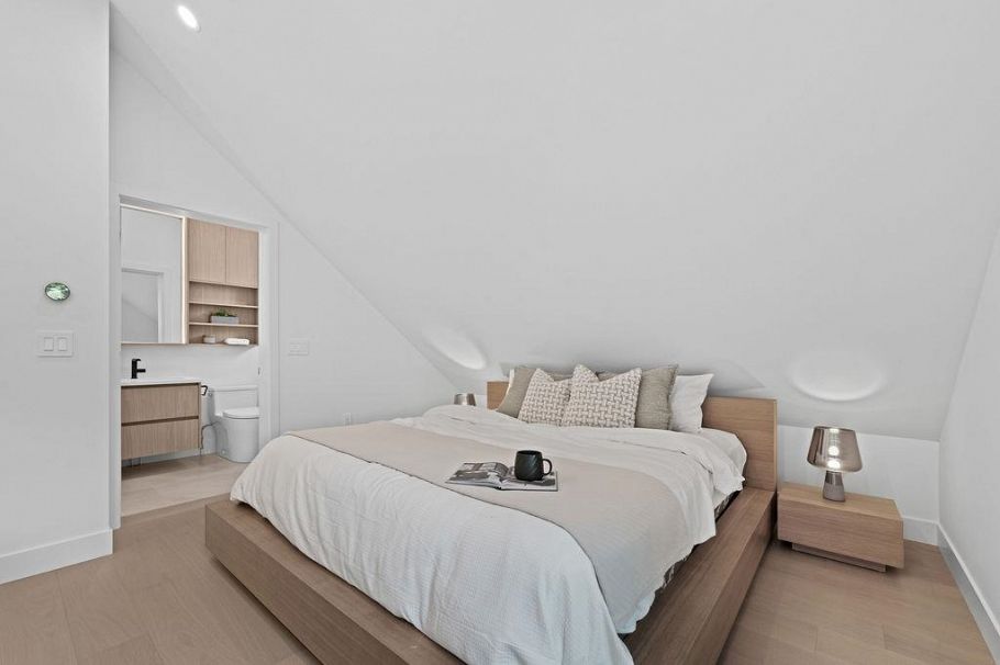 1 3880 W 23rd Avenue Vancouver, BC - 31