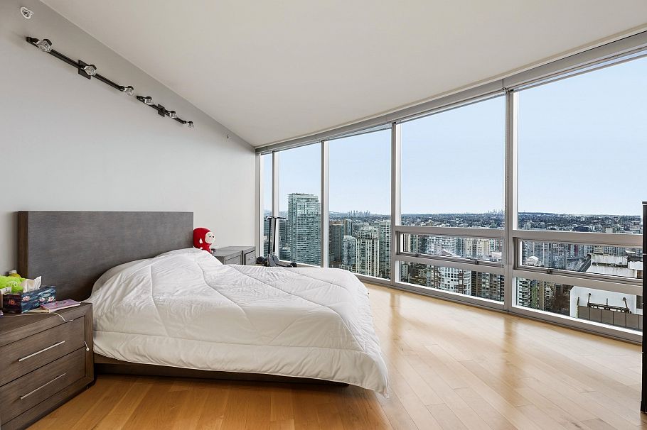 3403 938 Nelson Street Vancouver, BC - 24
