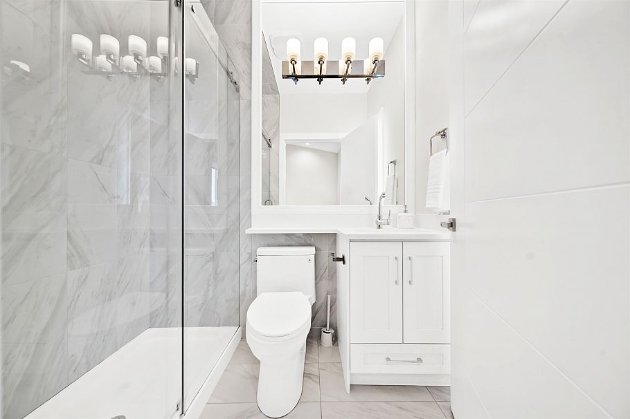 945 E 20th Avenue Vancouver, BC - 17