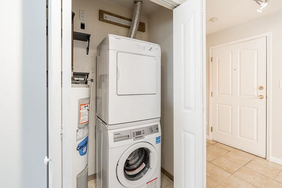 101 120 E 2nd Street North Vancouver, BC - 33