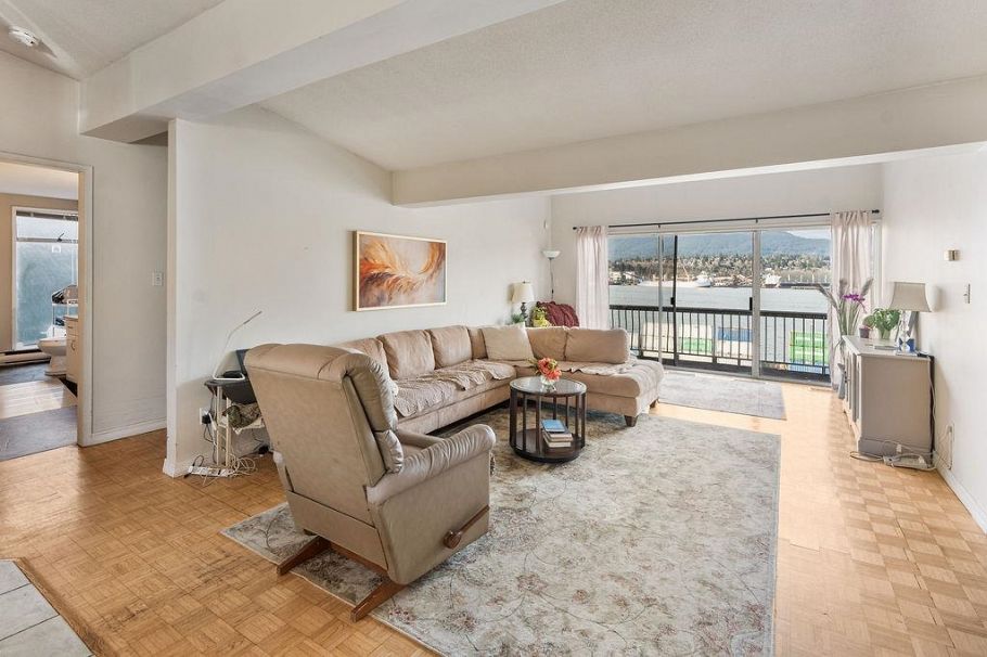 2709 Wall Street Vancouver, BC - 16