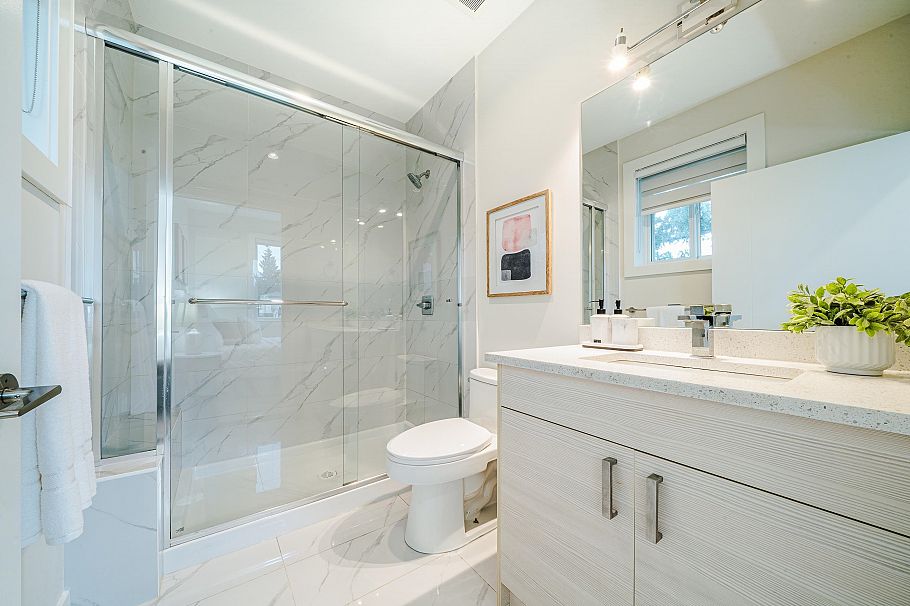 7261 E Sherbrooke Street Vancouver, BC - 14