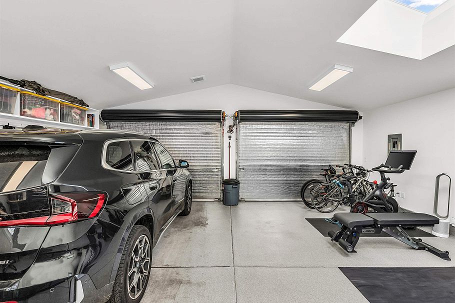 132 W 22nd Avenue Vancouver, BC - 39