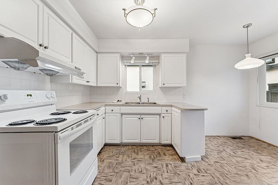 1521 E 64th Avenue Vancouver, BC - 7