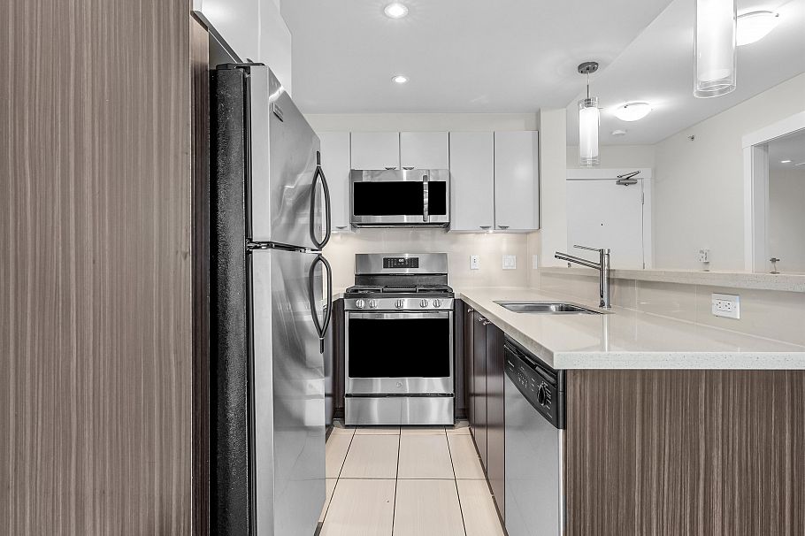 506 160 W 3rd Street North Vancouver, BC - 8