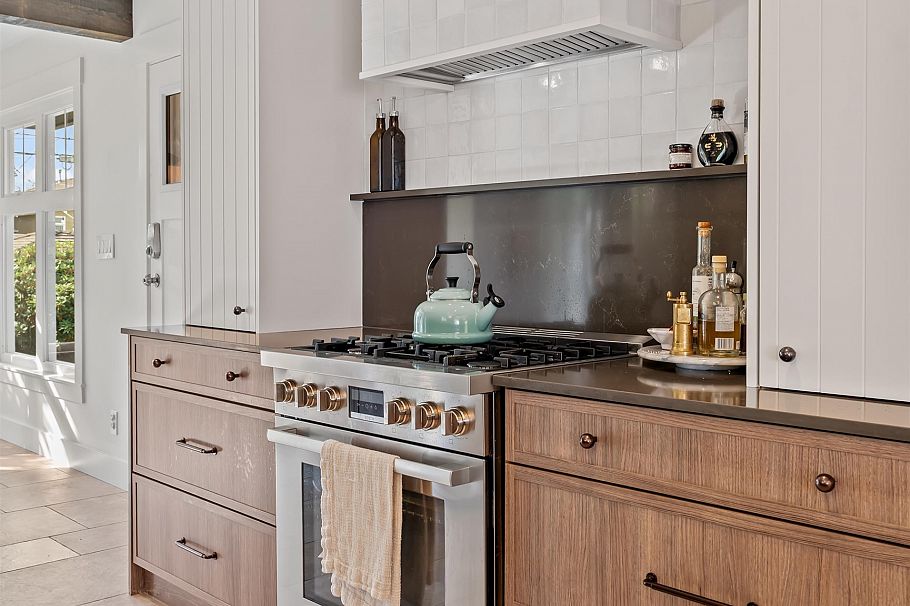 2624 E 1st Avenue Vancouver, BC - 28