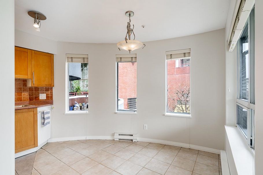 101 120 E 2nd Street North Vancouver, BC - 8