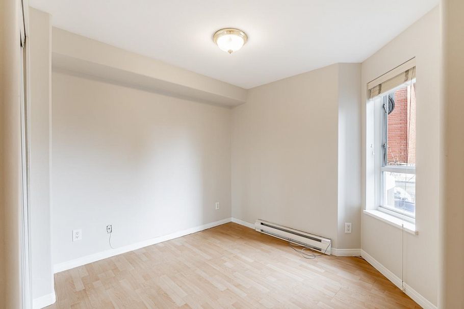 101 120 E 2nd Street North Vancouver, BC - 31