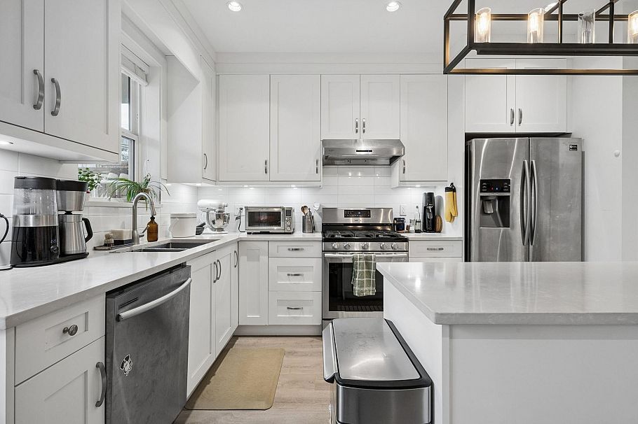 4382 Perry Street Vancouver, BC - 15