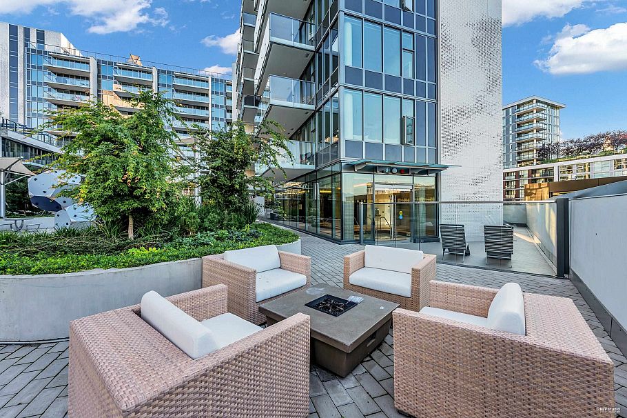 1215 8611 Hazelbridge Way Richmond, BC - 30